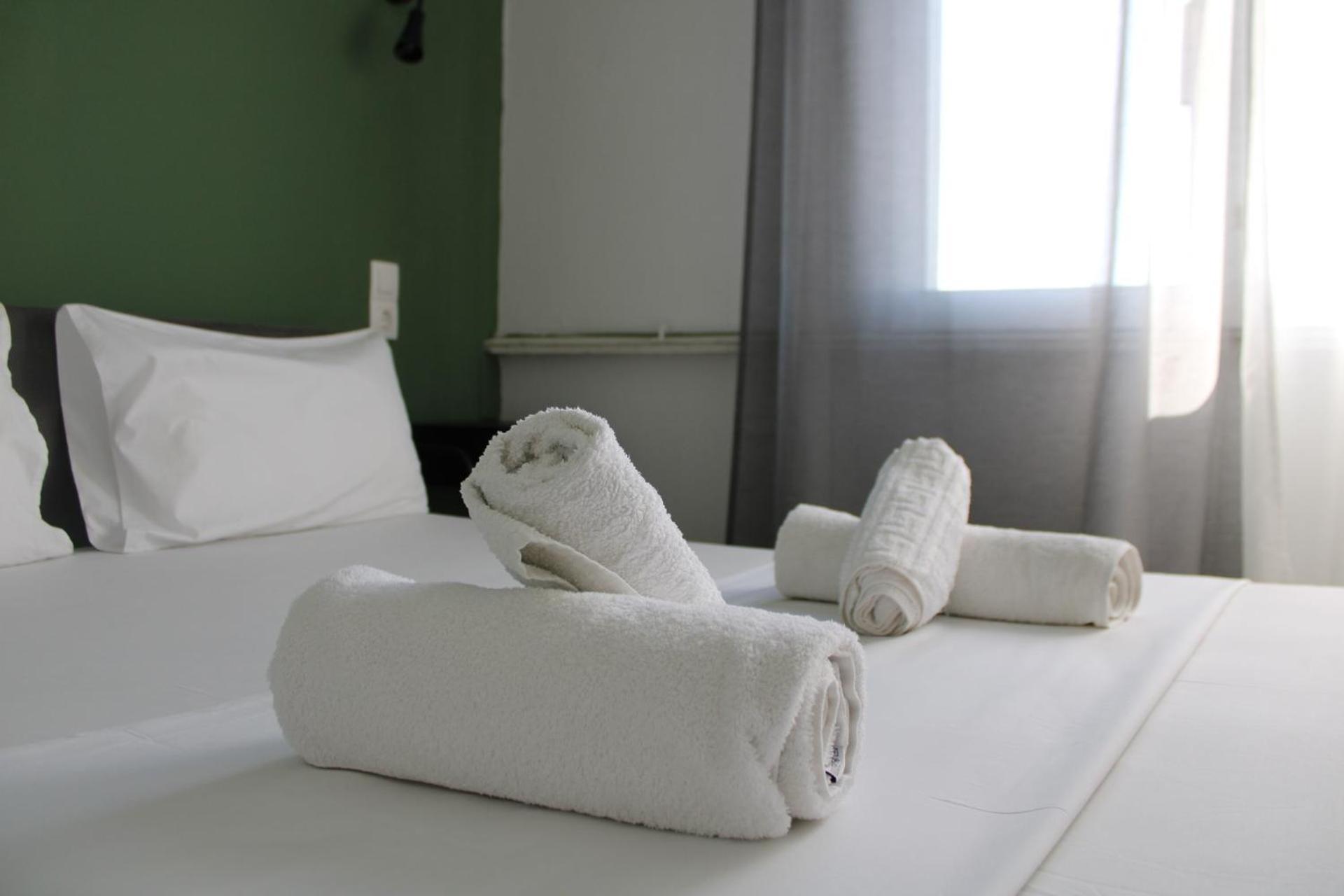 Themis 16 Apartment *